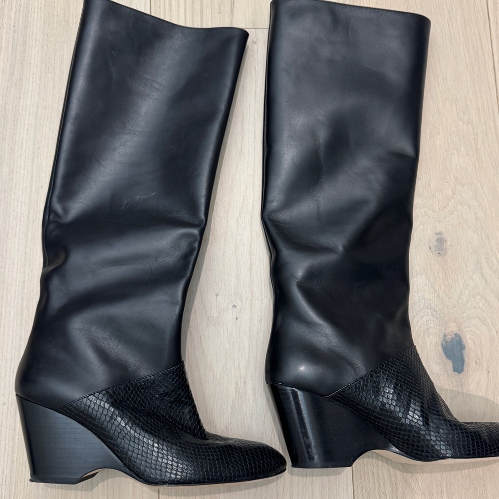 St. John made in Italy Black Leather Heeled Boots